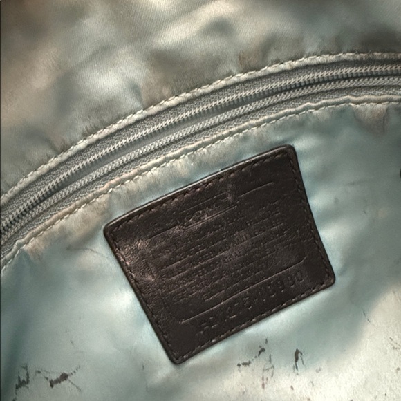 Coach Black and Brown Signature Shoulder Bag - Picture 3 of 4